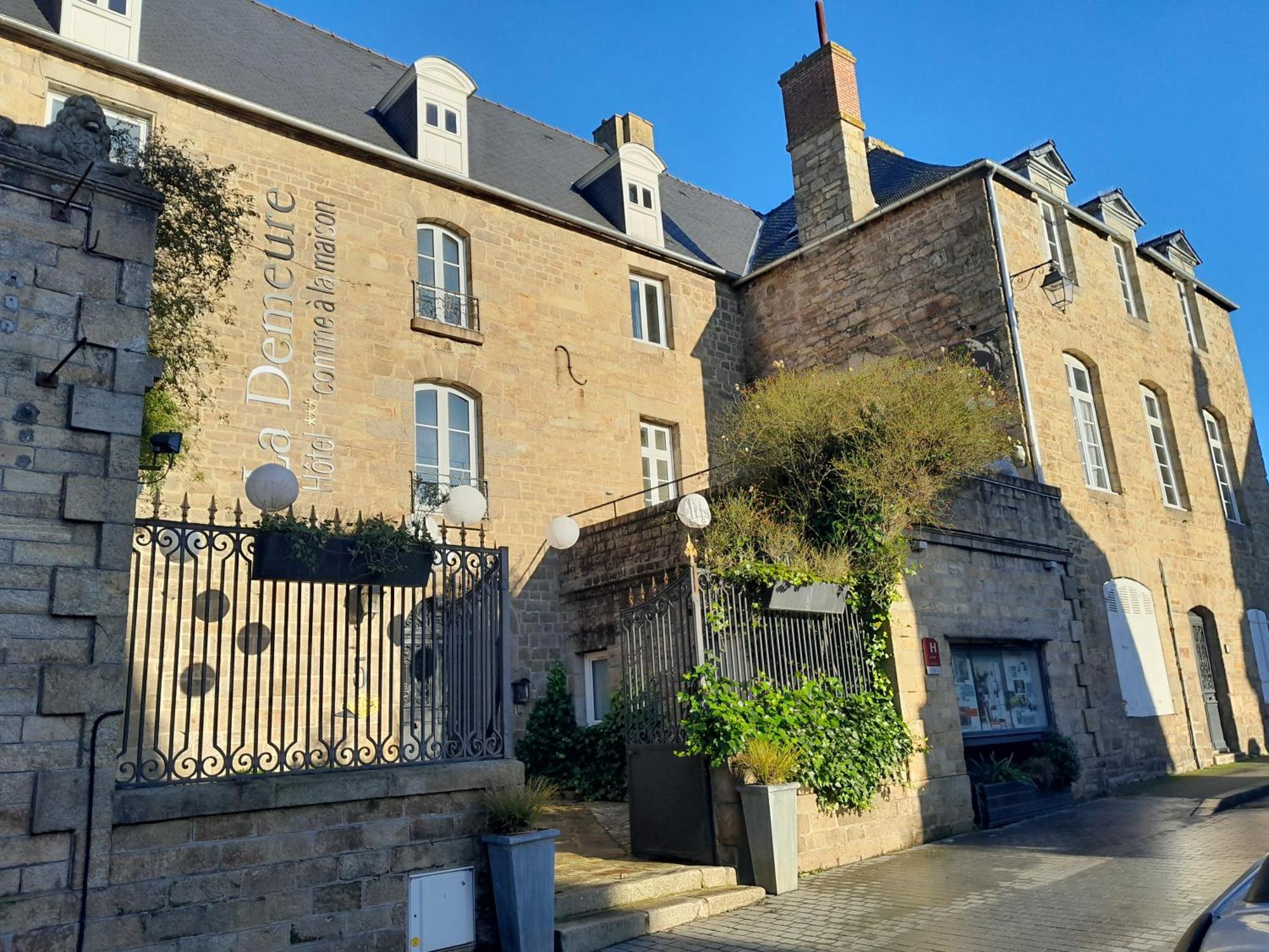 La Demeure Hotel Guingamp Exterior foto