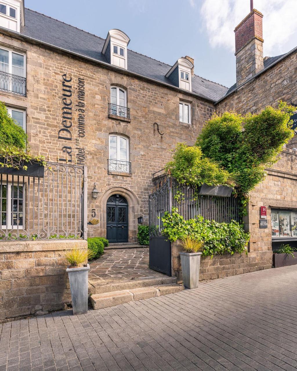 La Demeure Hotel Guingamp Exterior foto